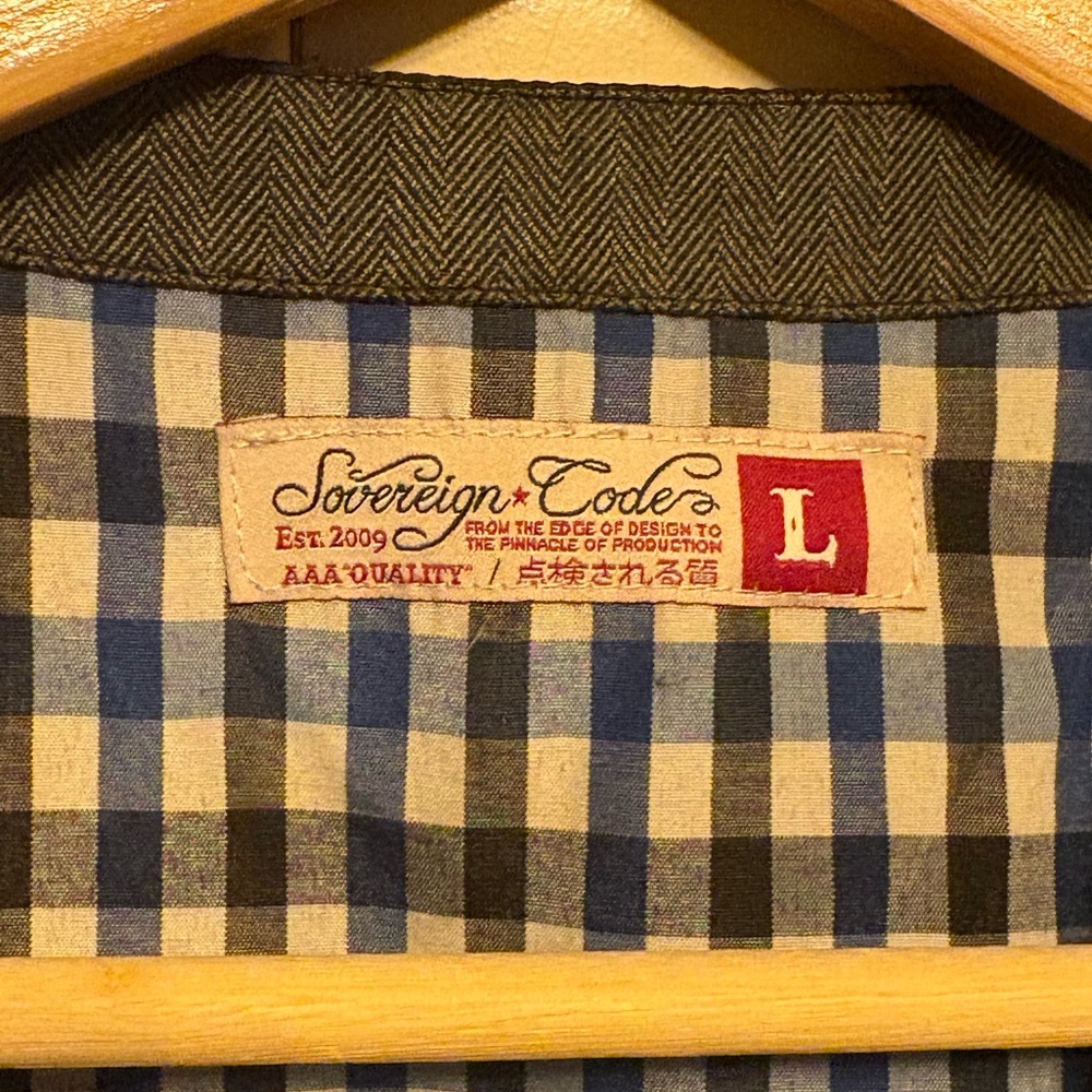 Sovereign Code Gray Button-Up Vest - Picture 3 of 10